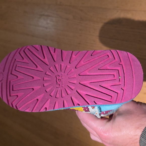 Ugg boots - Picture 4 of 6